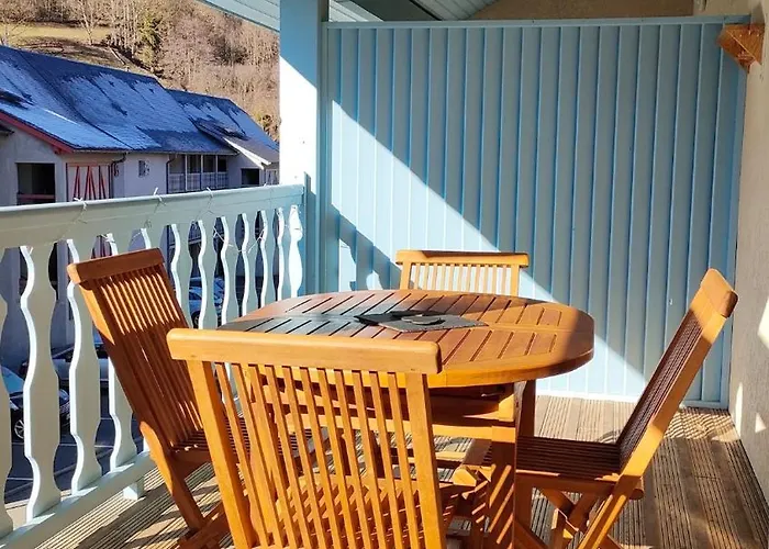 Апартаменты Cosy - Vue Montagne & Riviere - Balcon & Piscine L'ete